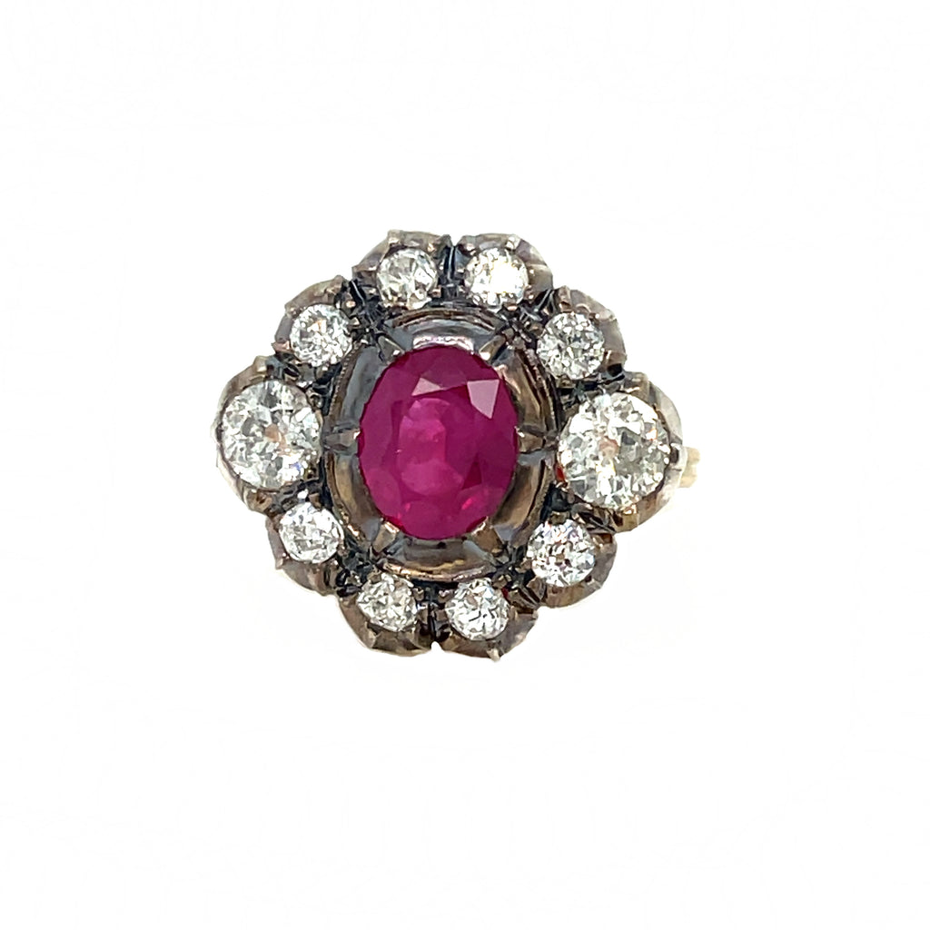 Late 19th century 2.05 Carat Ruby Diamond Gold Cluster Ring