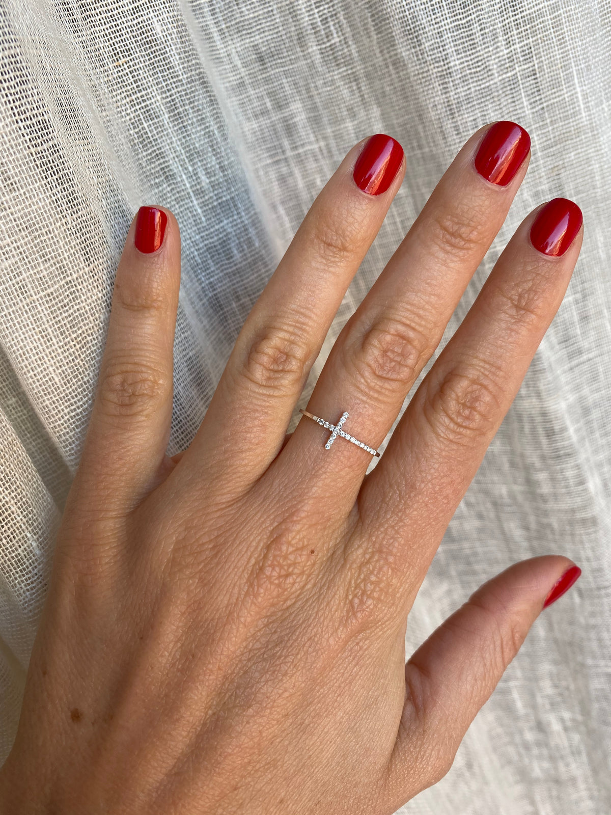 Design Diamond 18 Karat Gold Ring