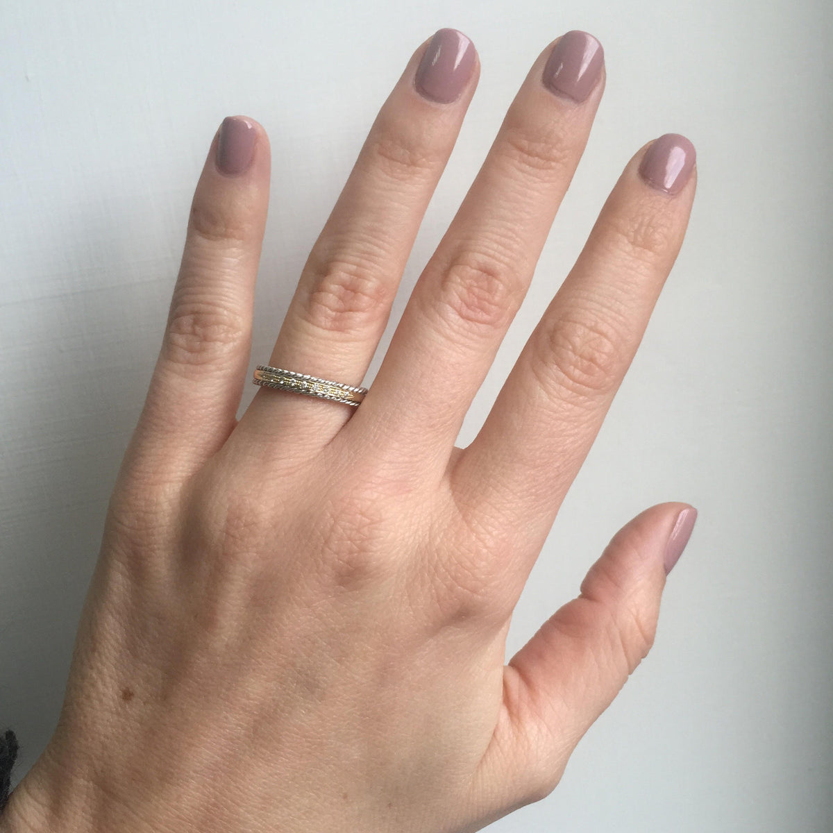 Rope Motif Diamond Gold Band Ring